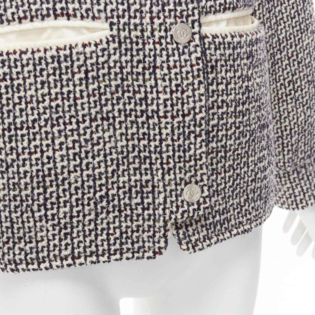 CHANEL Reversible black white wool tweed CC logo padded puffer jacket FR36 S