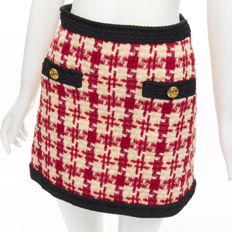 GUCCI red beige checkered tweed gold tone GG button mini skirt IT36 XXS