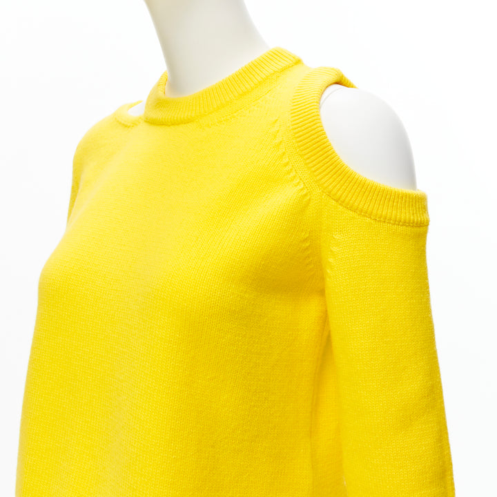 ALEXANDER MCQUEEN 2022 yellow wool blend asymmetric cold shoulder sweater S