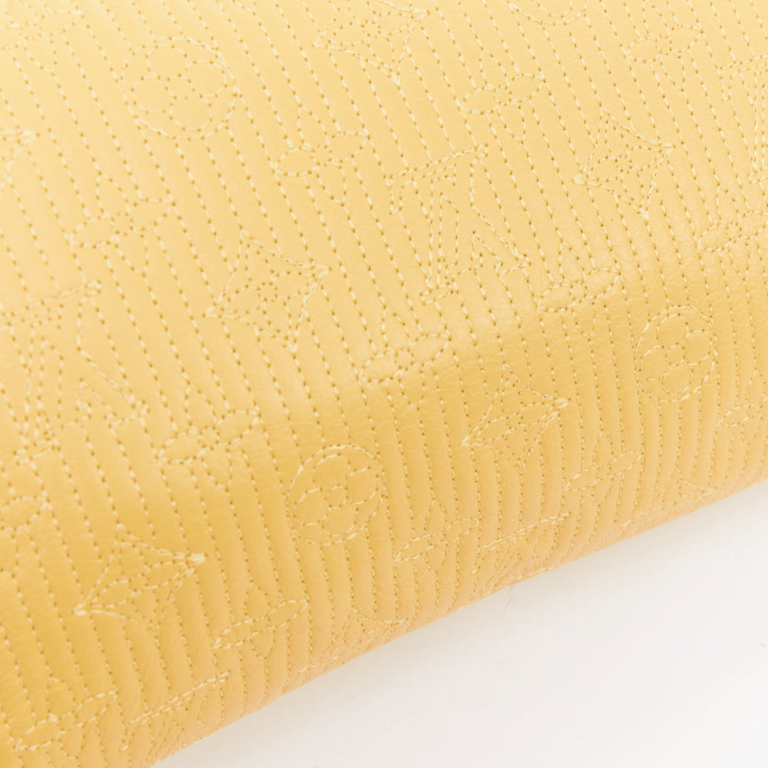 LOUIS VUITTON 2011 jaune Monogram Cuir Pochette Altair quilted leather clutch