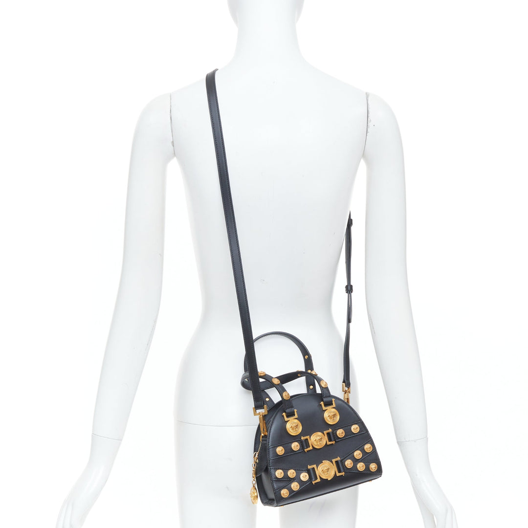 VERSACE 2018 Runway Tribute Medallion small black leather gold buckles bag