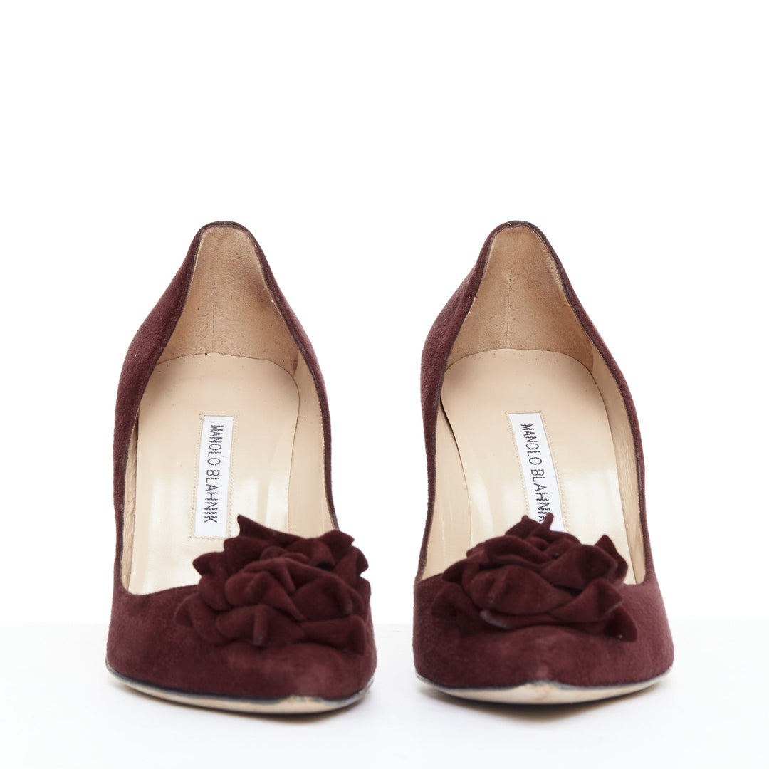 MANOLO BLAHNIK Lisa burgundy suede flower applique pumps EU39