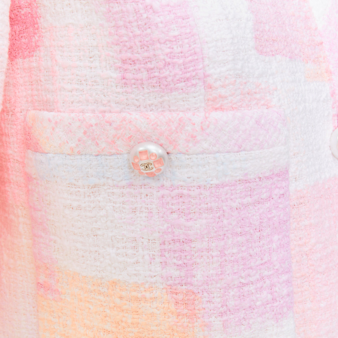 CHANEL 2023 Runway pastel pink painted check pearl button crop tweed jacket FR36