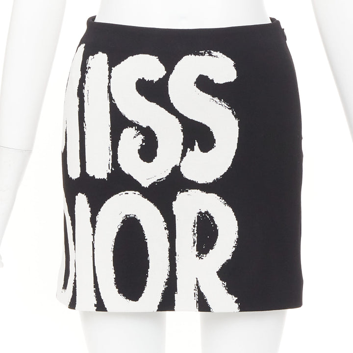 DIOR 2024 Miss Dior fuchsia white black graffiti paint logo mini skirt FR34 XS
