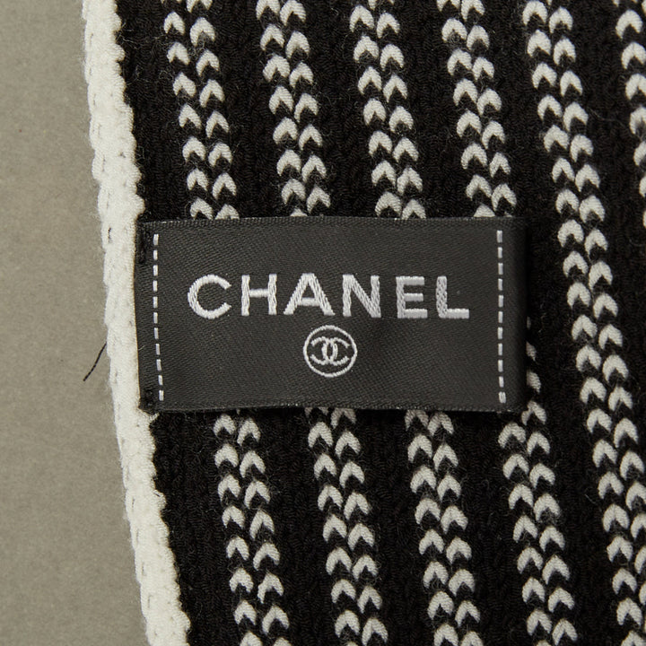 CHANEL 2024 Runway CC logo white black ribbed knit striped trim leg warmers OS