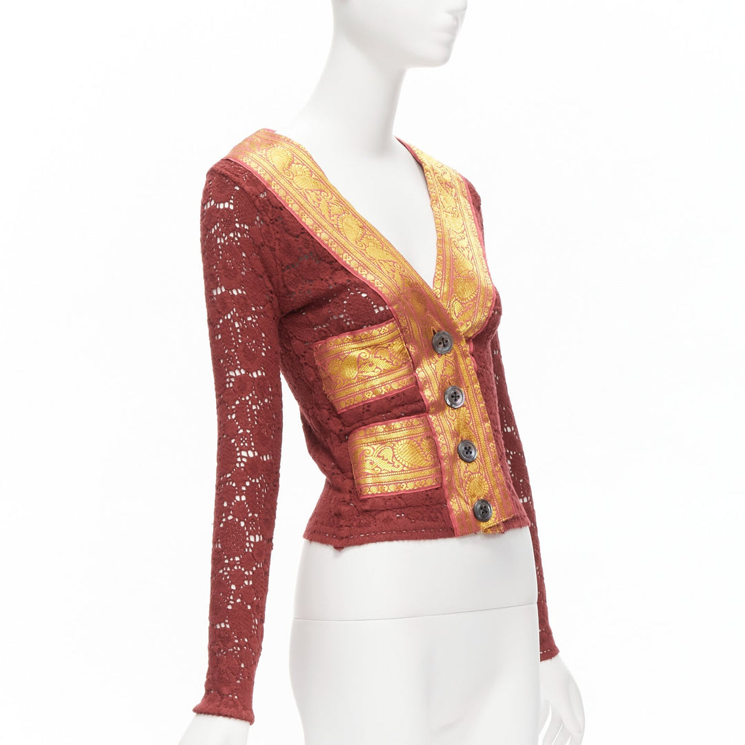 VOYAGE INVEST IN THE ORIGINAL LONDON gold brocade red lace eyelet cardigan M