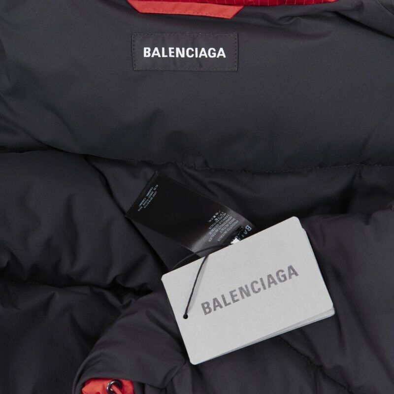 BALENCIAGA DEMNA red grid nylon logo cropped zip down puffer jacket EU50 L