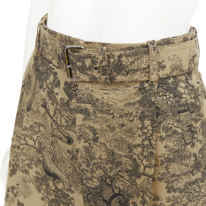 CHRISTIAN DIOR 2019 Toile de Jouy Sauvage beige cotton belted shorts FR34 XS
