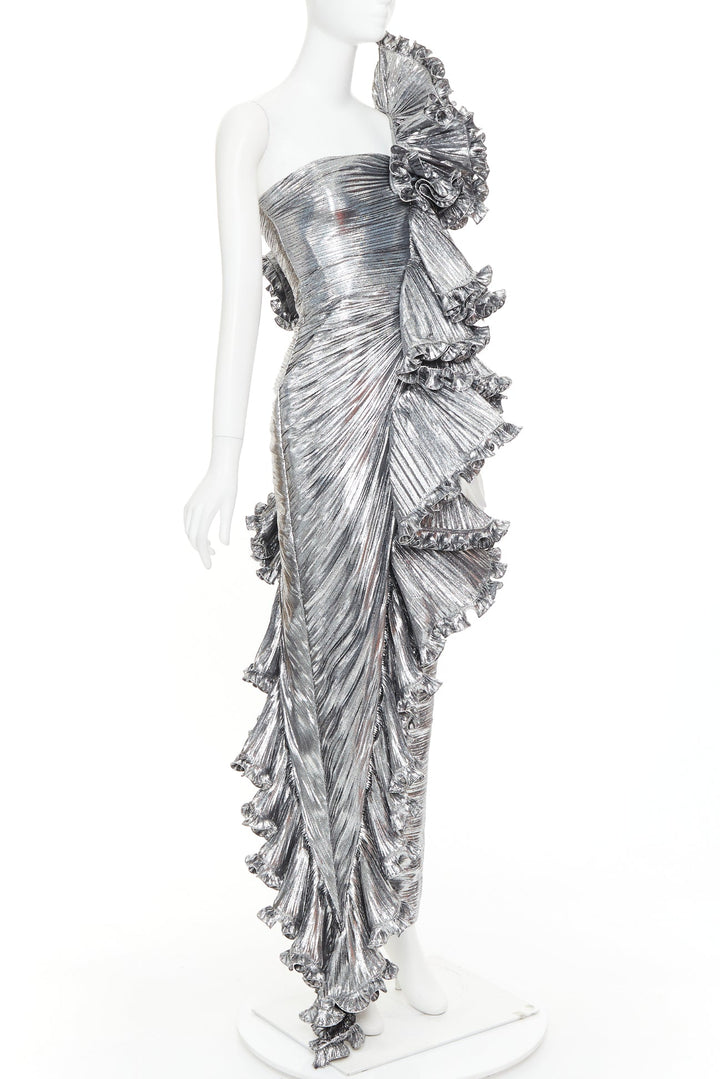 ALEXANDRE VAUTHIER COUTURE AW2023 Runway silver ruffle one shoulder top pant set