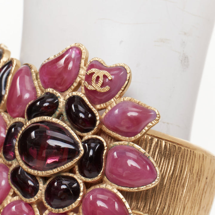 rare CHANEL 07A pink purple gripoix glass flower CC gold tone cuff bracelet