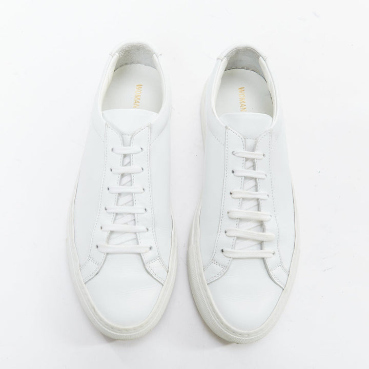 COMMON PROJECT WOMAN white leather gold text sneakers EU35