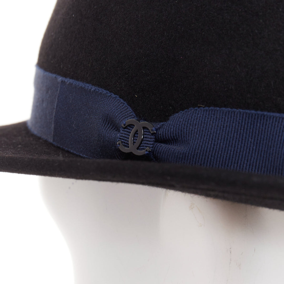 CHANEL 2011 black rabbit felt  navy ribbon trim CC logo fedora hat M