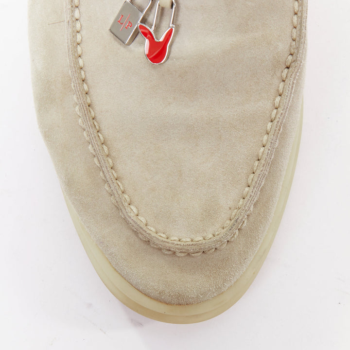 LORO PIANA Summerwalk Chamslofer sand suede Rabbit pendant loafers EU37