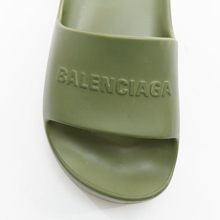 BALENCIAGA Chunky green debossed logo rubber platform pool slides EU36