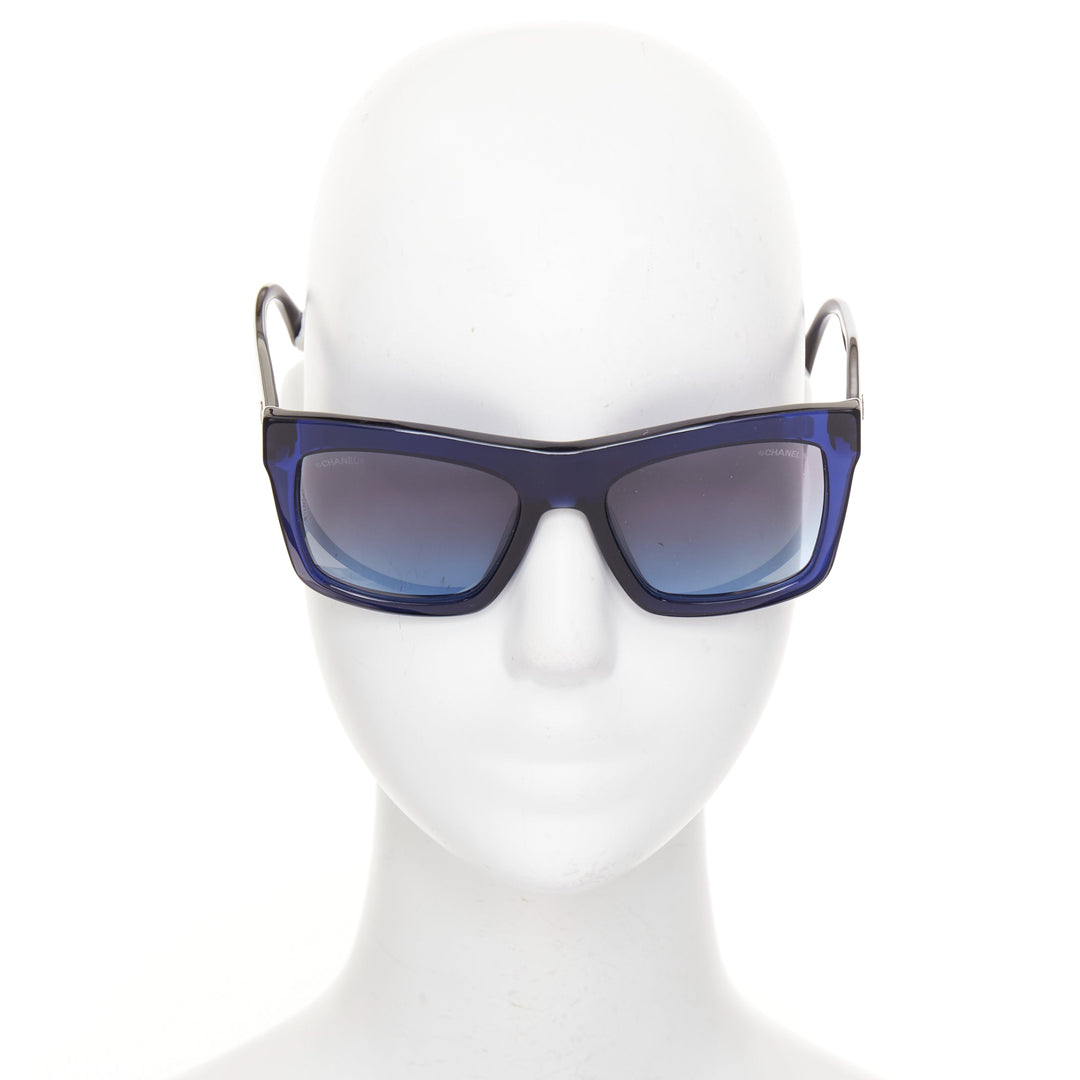 CHANEL 2019 Runway 71042A midnight blue acetate gradient lenses square sunglass