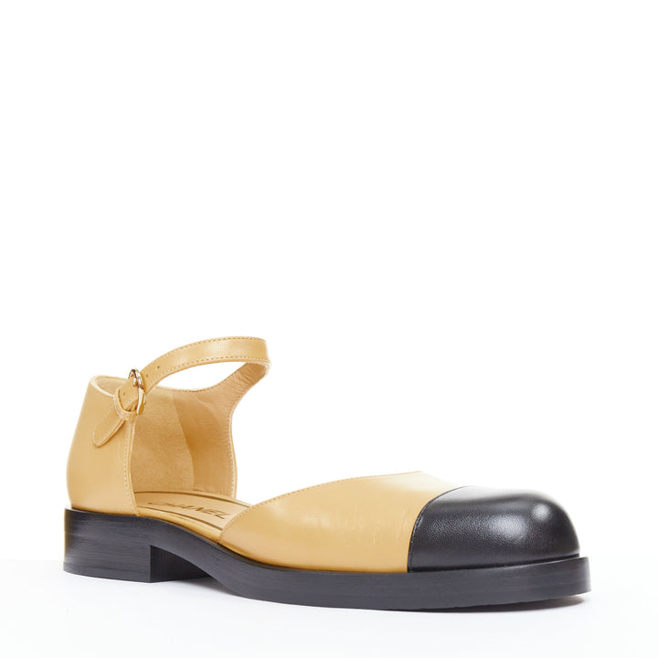 CHANEL 2023 beige lambskin interlocking CC black d'orsay mary jane flats EU39.5
