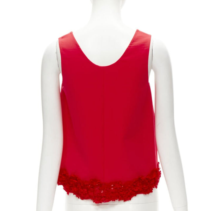 CAROLINA HERRERA 2021 red wool crepe floral petal sequins scalloped tank US0 XS