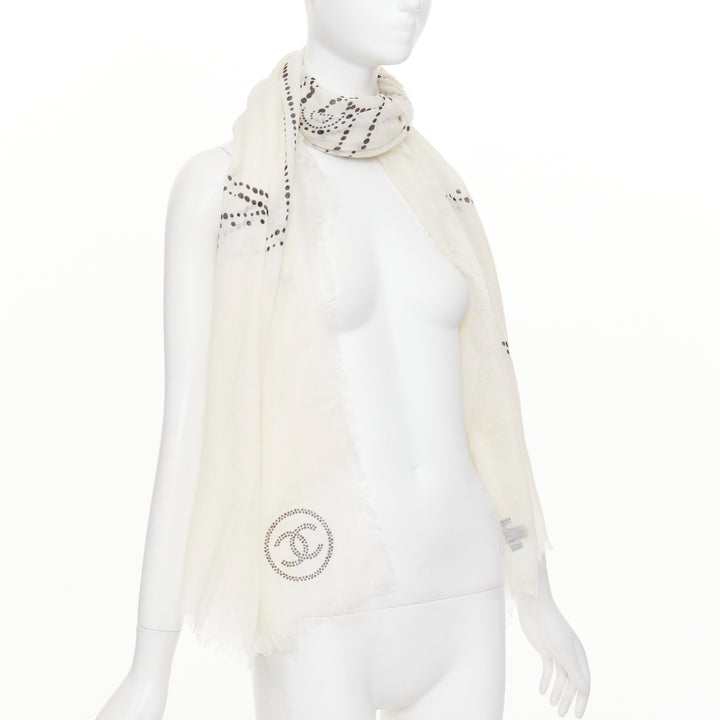 CHANEL 2013 100% cashmere Christmas Edition No.5 Parfum shawl scarf