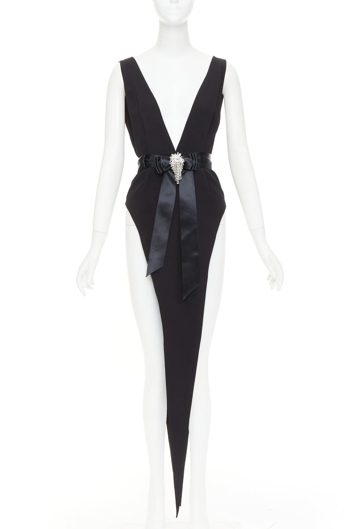 ALEXANDRE VAUTHIER COUTURE 2021 Runway black plunge brooch belt slit bodysuit