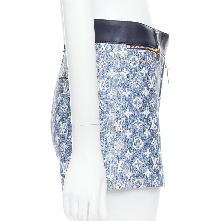 LOUIS VUITTON blue monogram jacquard denim  leather trim zip shorts FR34 XS