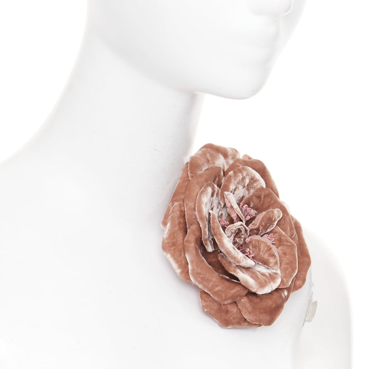 rare SAINT LAURENT 2022 Large Wild Rose flower pink crushed velvet pin brooch