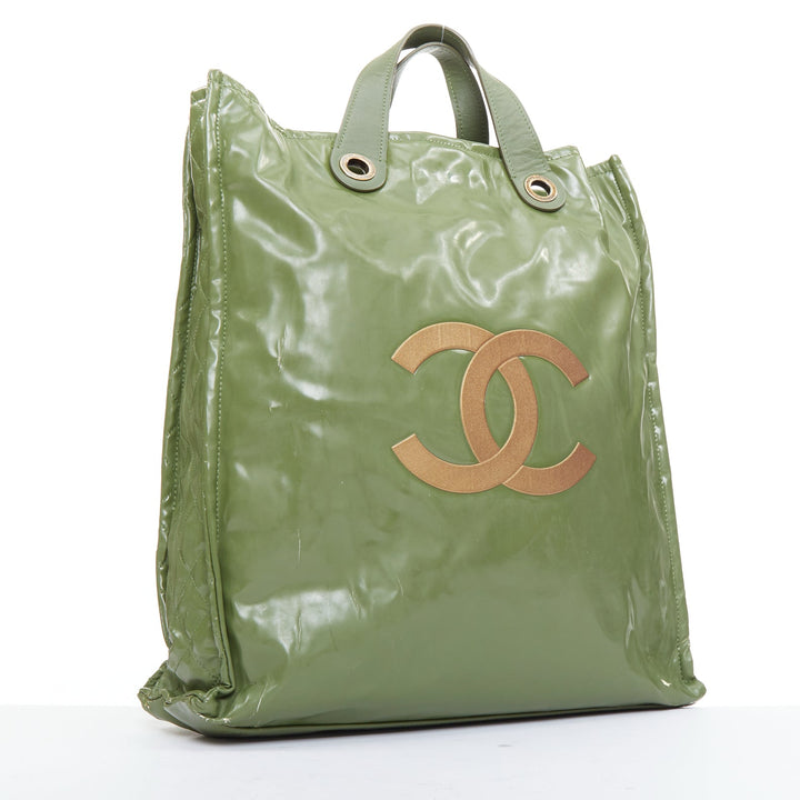 CHANEL 2011 Harrods Limited Edition Cabas green PVC North South Shopper bag