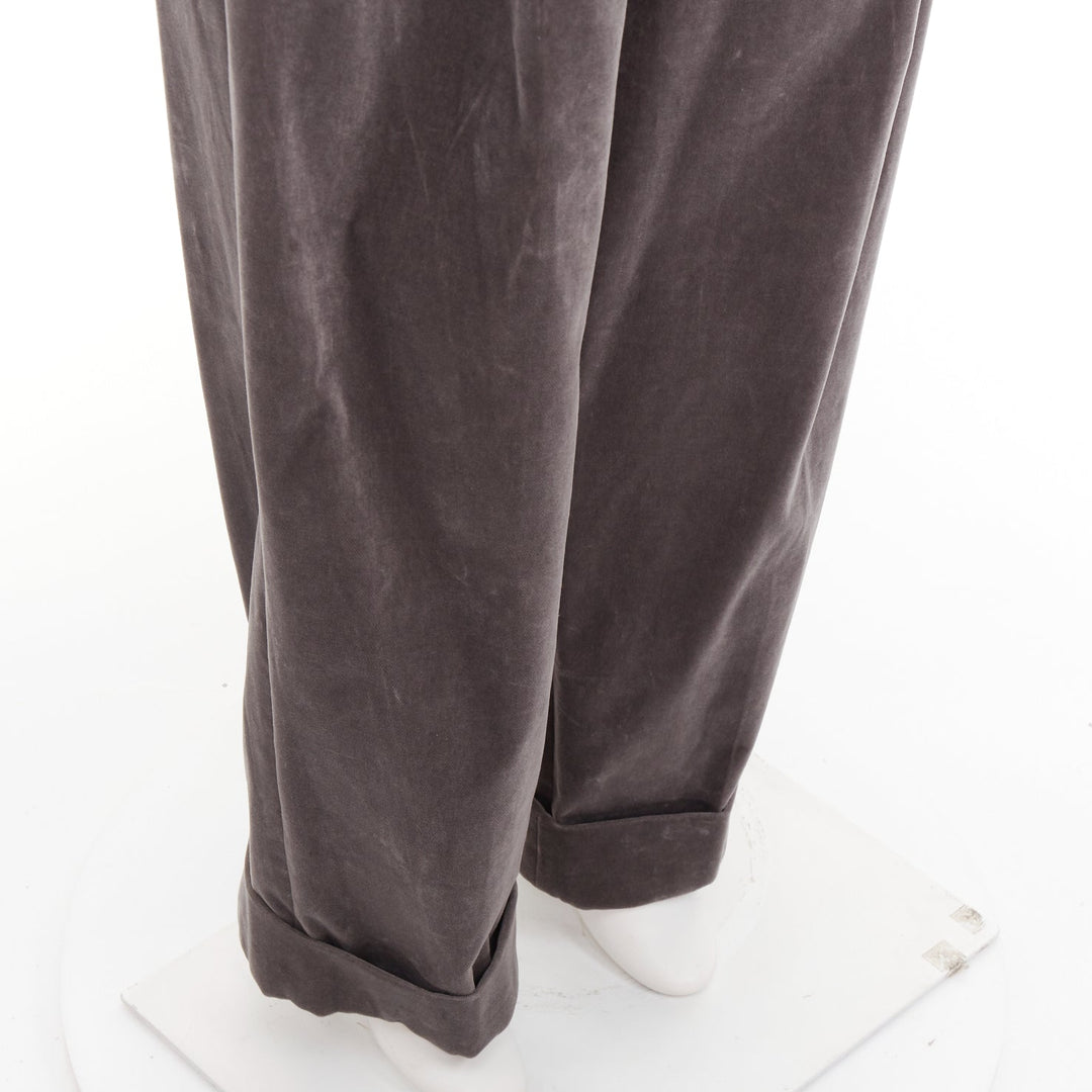 ALEXANDRE VAUTHIER COUTURE SS2022 Runway grey velvet pleated wide tuxedo pants