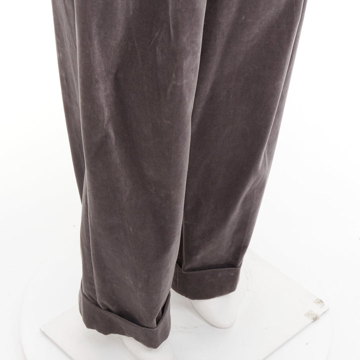 ALEXANDRE VAUTHIER COUTURE SS2022 Runway grey velvet pleated wide tuxedo pants