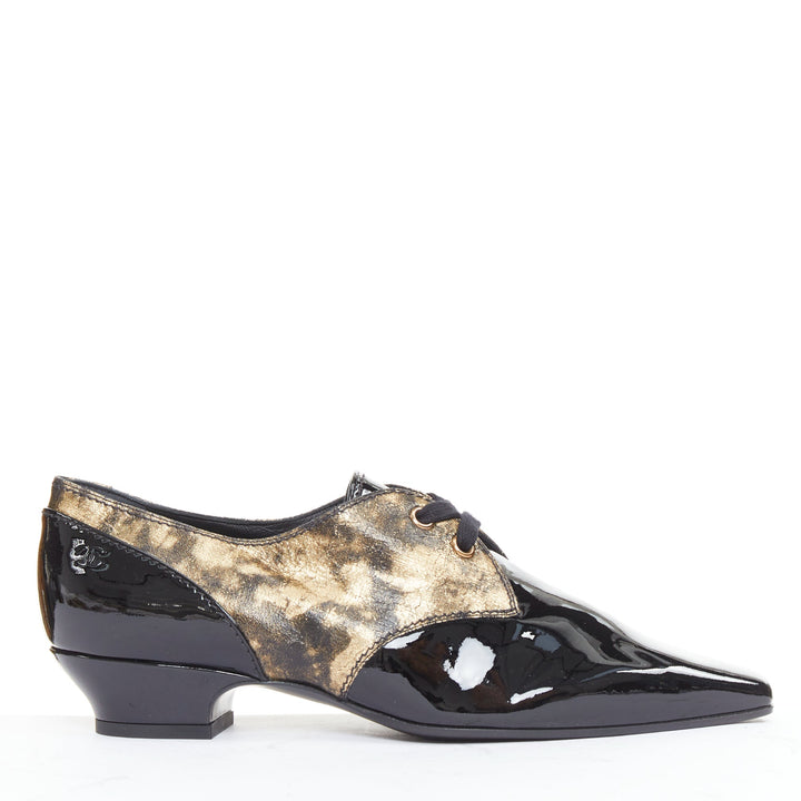 CHANEL 2018 Runway Forest Fairies black gold pointed square toe CC oxford EU38.5