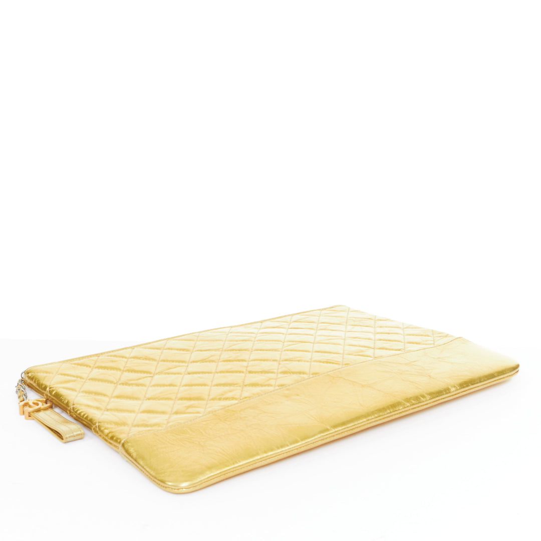 CHANEL Gabrielle O-Case Large gold aged calfskin CC logo quilted clutch bag