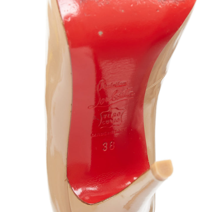 CHRISTIAN LOUBOUTIN taupe nude patent leather stiletto almond pumps EU38