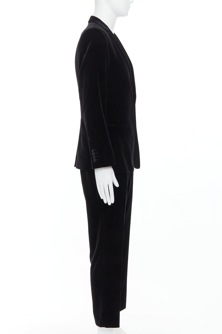 Male mannequin wearing Dolce Gabbana Martini Fit Black Cotton Men Blazers in Size IT48 | Available at JHROP