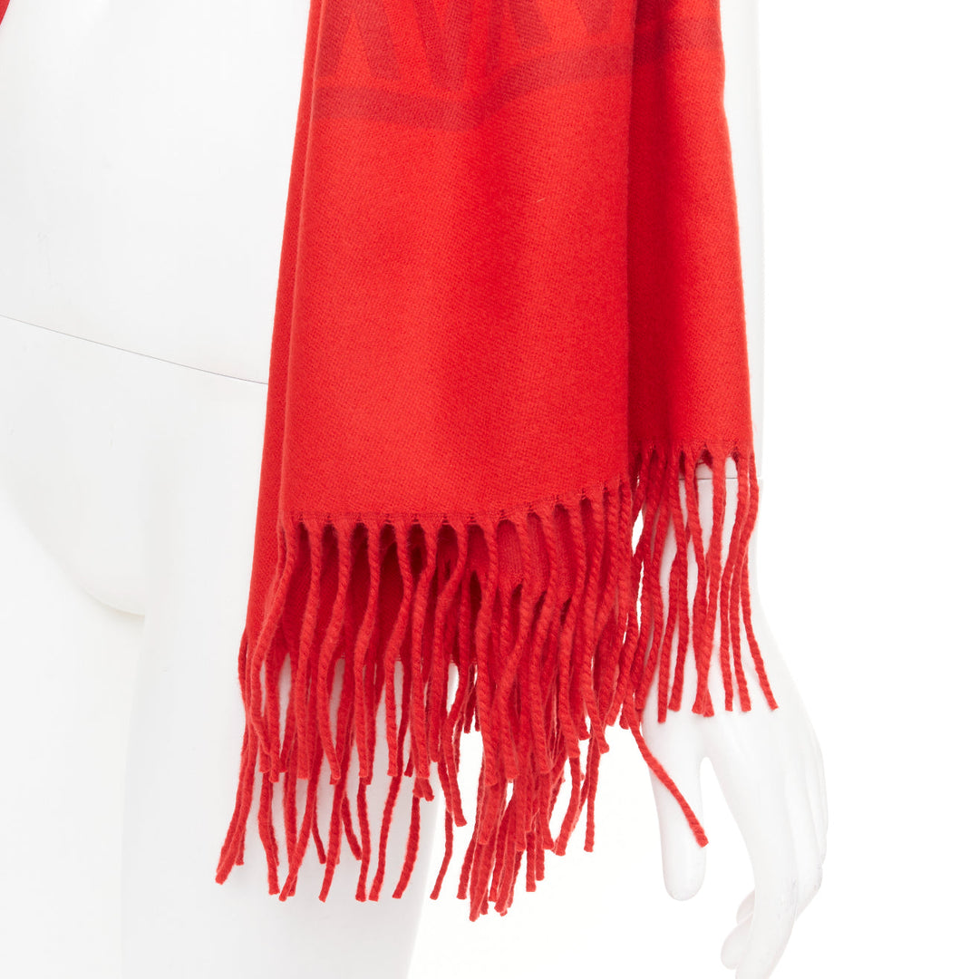 VALENTINO VLOGO 100% cashmere red jcquard fringed blanket scarf