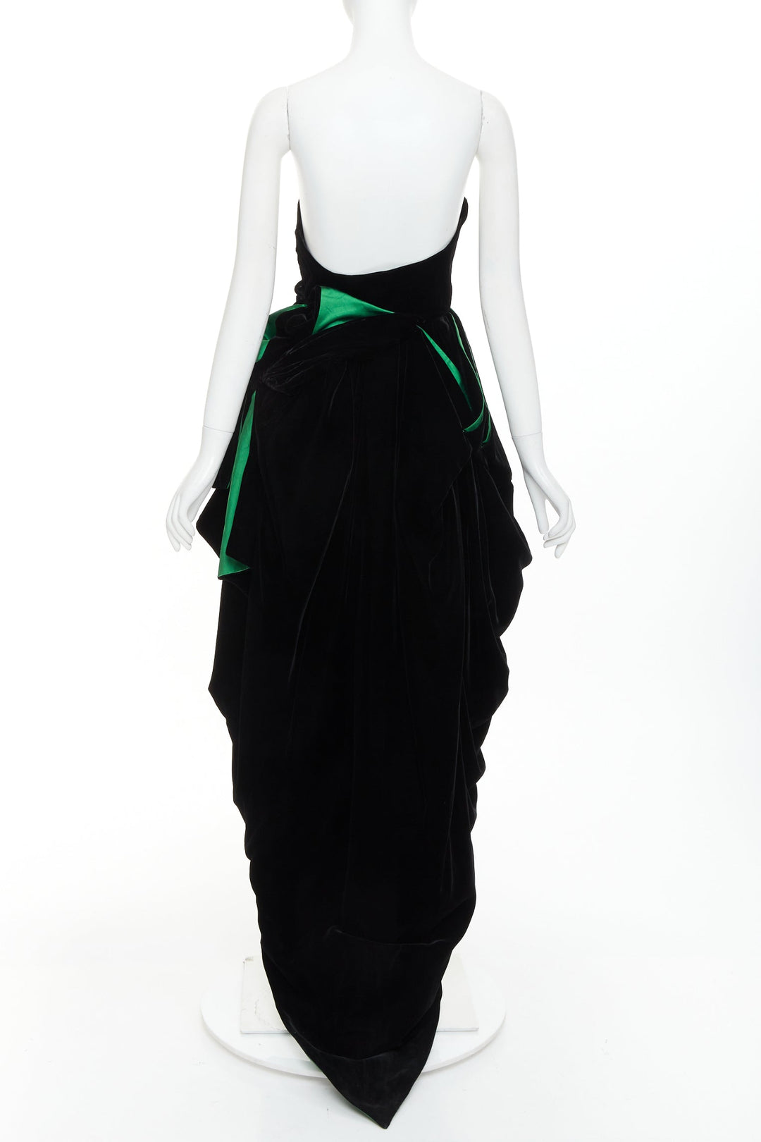 ALEXANDRE VAUTHIER COUTURE AW2020 Runway black velvet green velvet duchess  gown