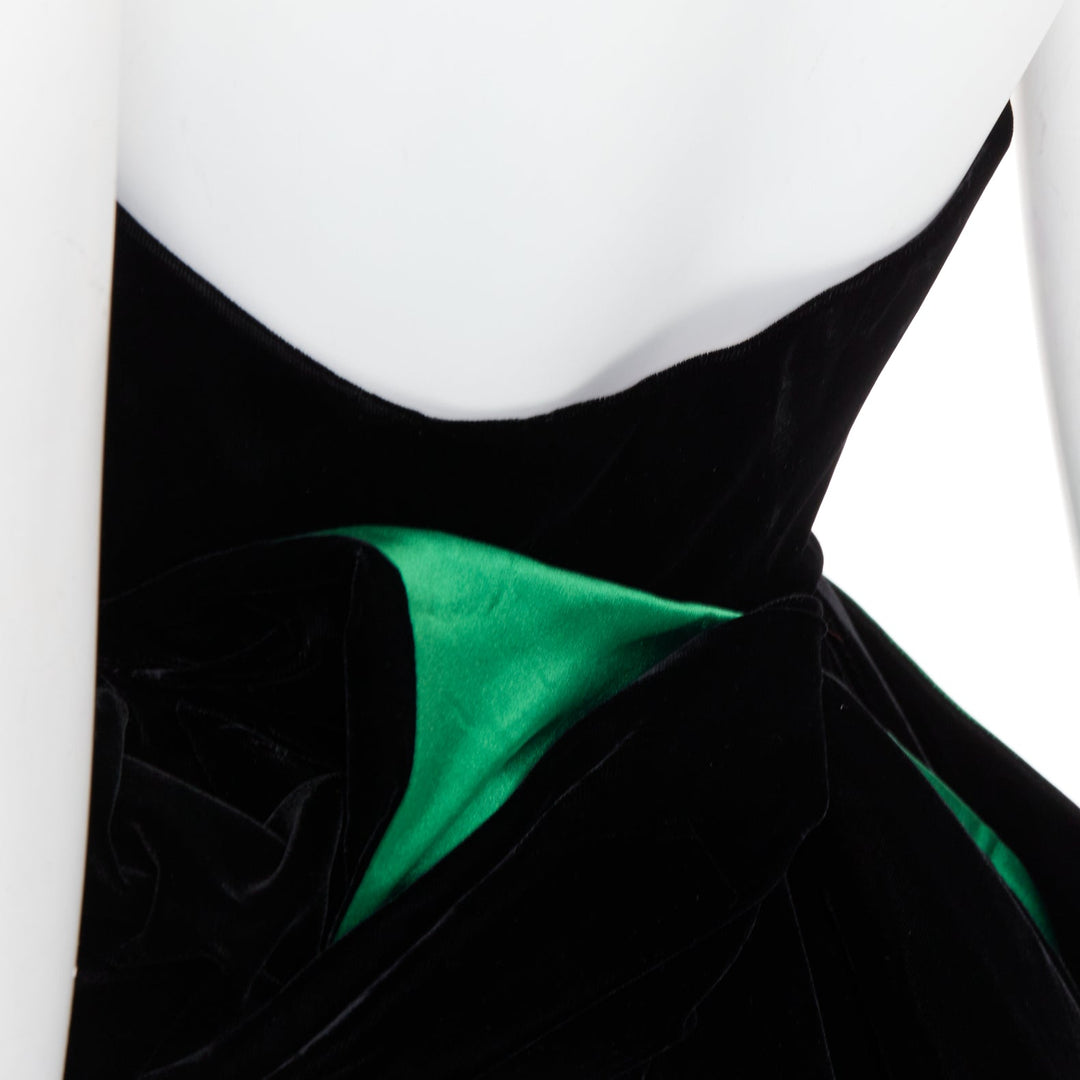 ALEXANDRE VAUTHIER COUTURE AW2020 Runway black velvet green velvet duchess  gown