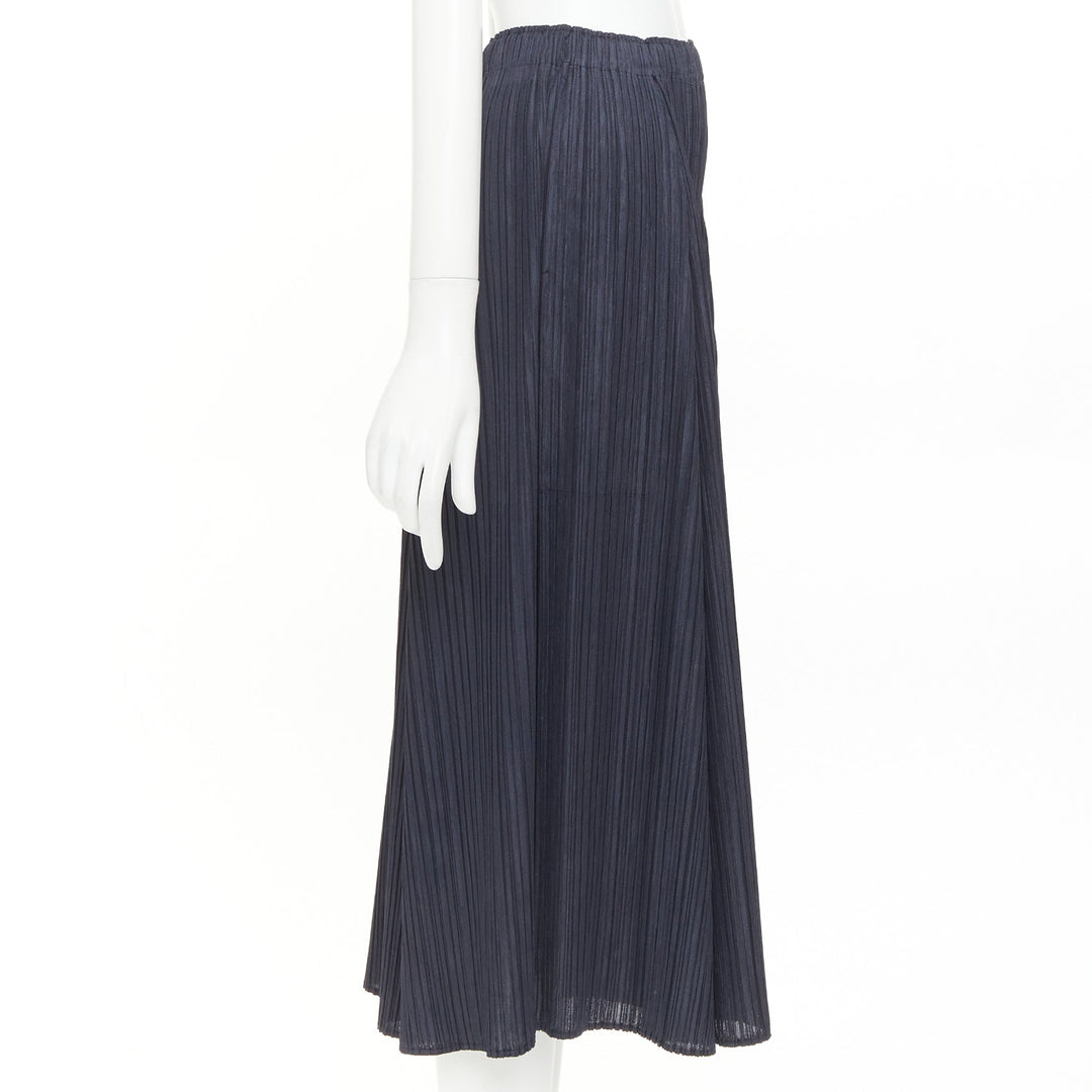 ISSEY MIYAKE Pleats Please black plisse ruched semi-sheer culotte shorts JP2 M
