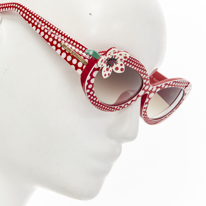 rare LOUIS VUITTON 2012 Kusama Vintage red white floral polka dots sunglasses